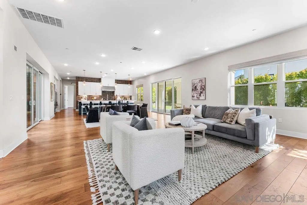 https://cdn.realtyfeed.com/cdn/127/260002309/8cfe22b6c9c0904ef55cb0020b2b7181.webp