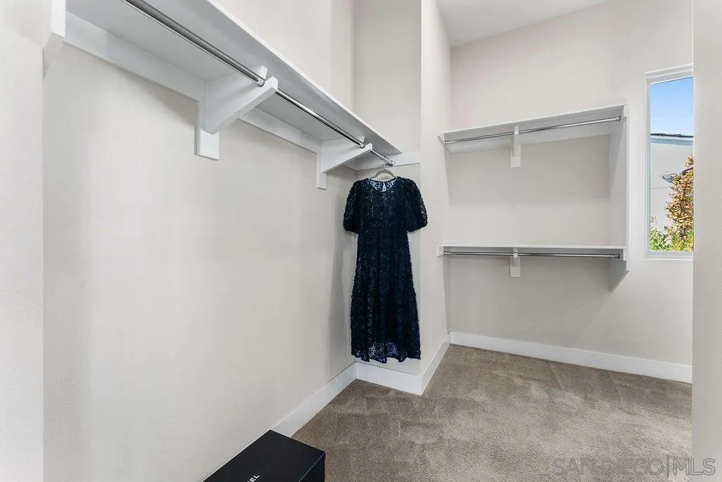 https://cdn.realtyfeed.com/cdn/127/260002309/e10456eb7ab245b9c2aac5104b5d547f.webp