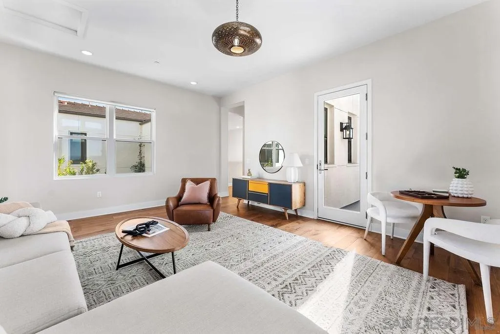 https://cdn.realtyfeed.com/cdn/127/260002309/e8549eb7543bc1e96b45a1d5642f6e56.webp