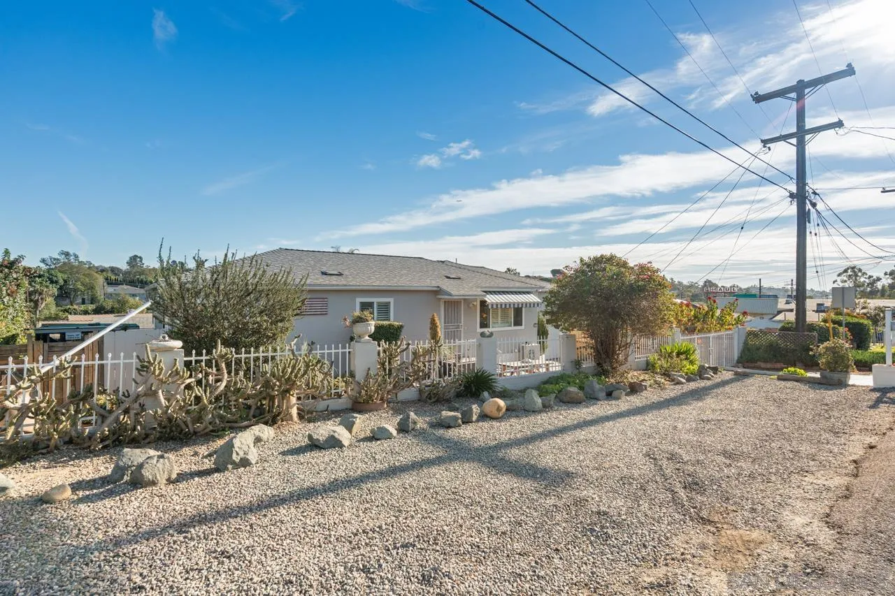 https://cdn.realtyfeed.com/cdn/127/260002310/f46db28814d668553f3d42771d4a6f85.webp