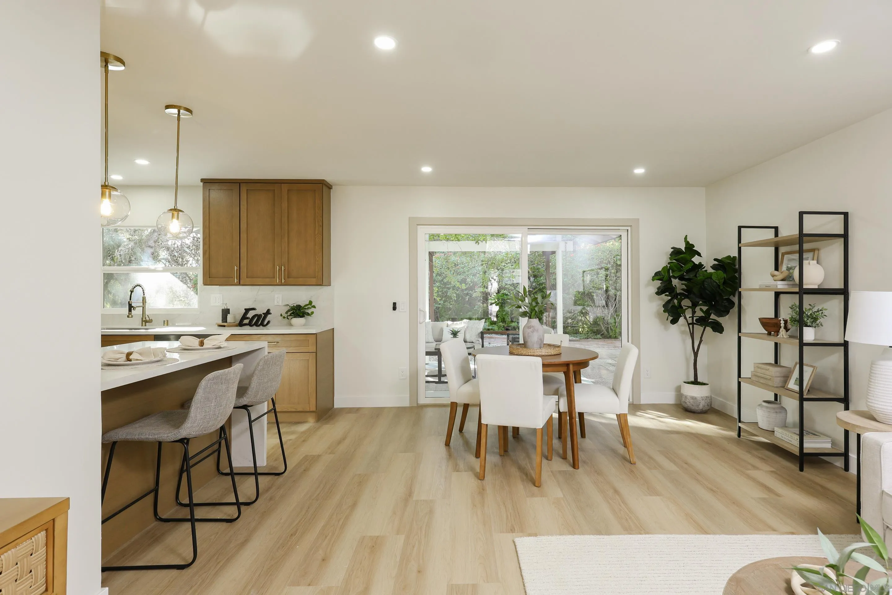 https://cdn.realtyfeed.com/cdn/127/260002311/297ae7207ec1bd17ea9f1d7109b2af72.webp