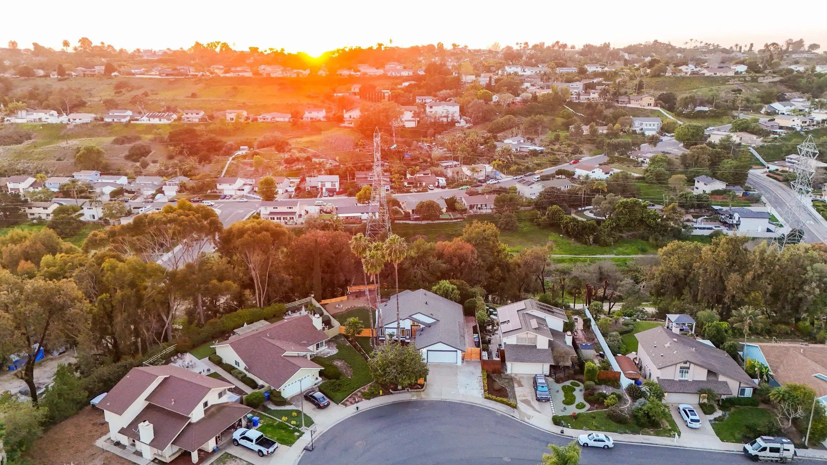 https://cdn.realtyfeed.com/cdn/127/260002311/c1264019d2dfde0254e122a83d1a95a9.webp