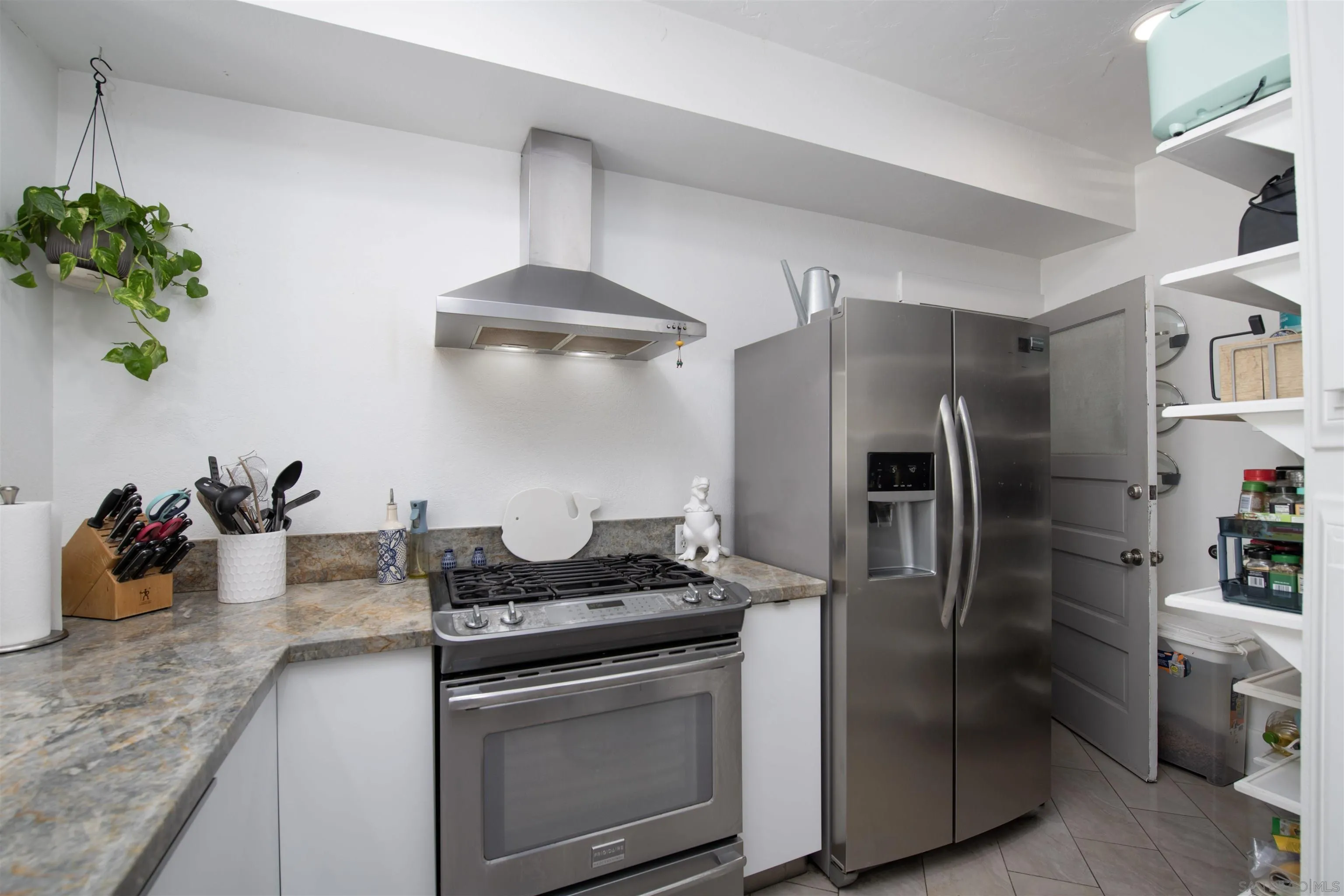 https://cdn.realtyfeed.com/cdn/127/260002314/893192bbb7b6666b78897fd3e7038b19.webp