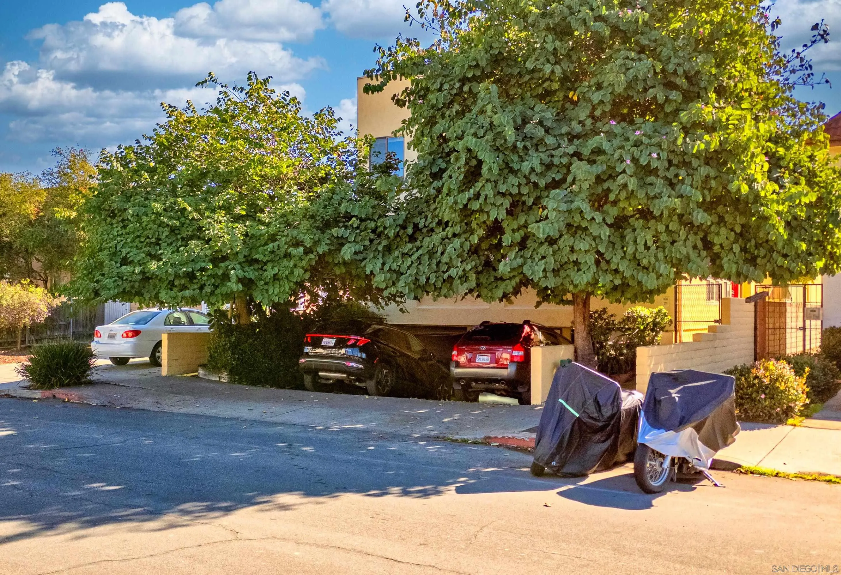 https://cdn.realtyfeed.com/cdn/127/260002316/f161fbab2c4ad88c7b0039f6b3163288.webp