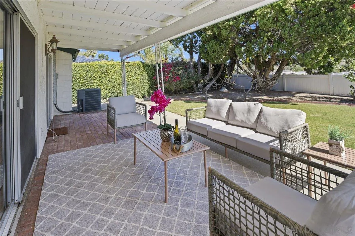 https://cdn.realtyfeed.com/cdn/127/260002317/1c16b7393a2329b3a3f44723b21ab2e6.webp