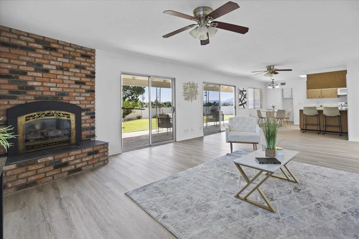 https://cdn.realtyfeed.com/cdn/127/260002317/9af35f66135268f935d413de56b37771.webp