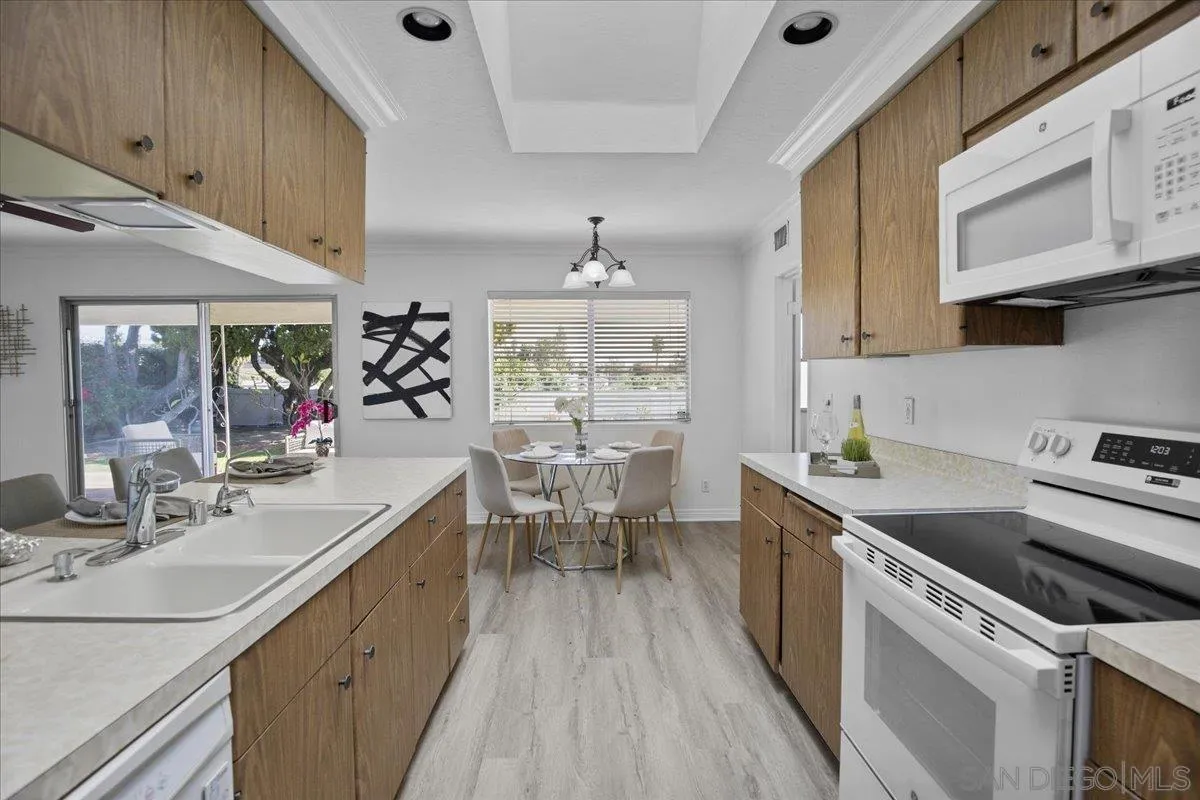 https://cdn.realtyfeed.com/cdn/127/260002317/b9bfd26325d33f30742bc625518e1fbb.webp