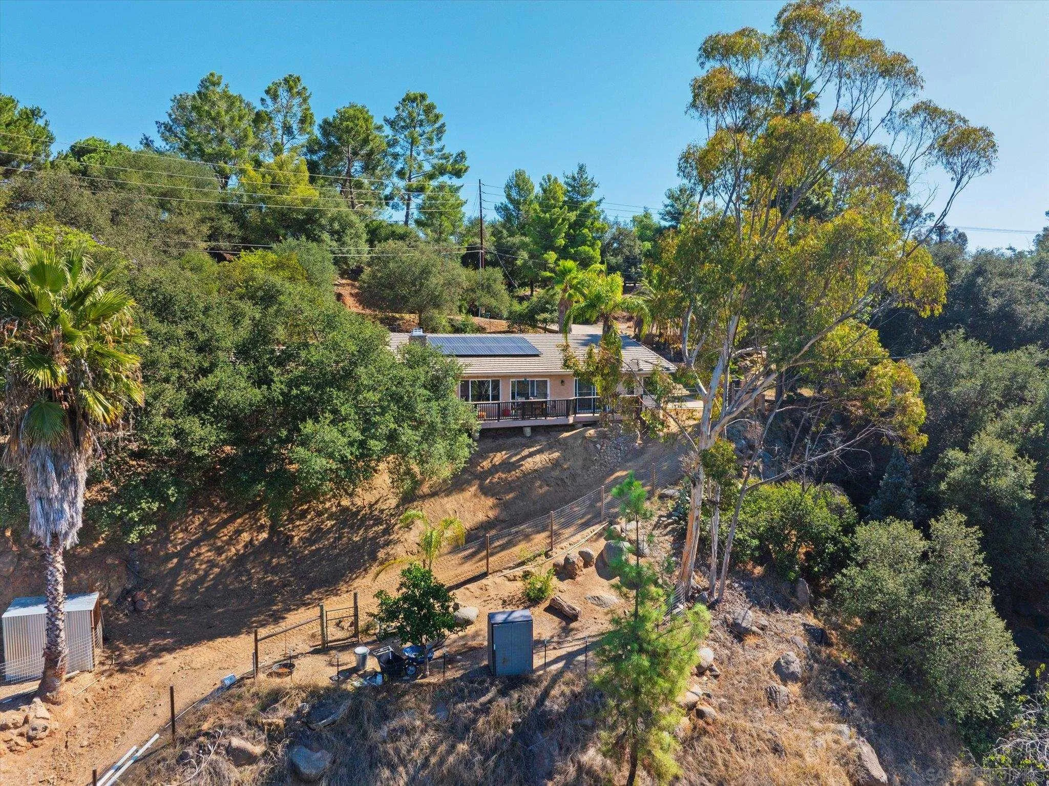 https://cdn.realtyfeed.com/cdn/127/260002320/5194799cc82249d87780c5621b6fba7f.webp