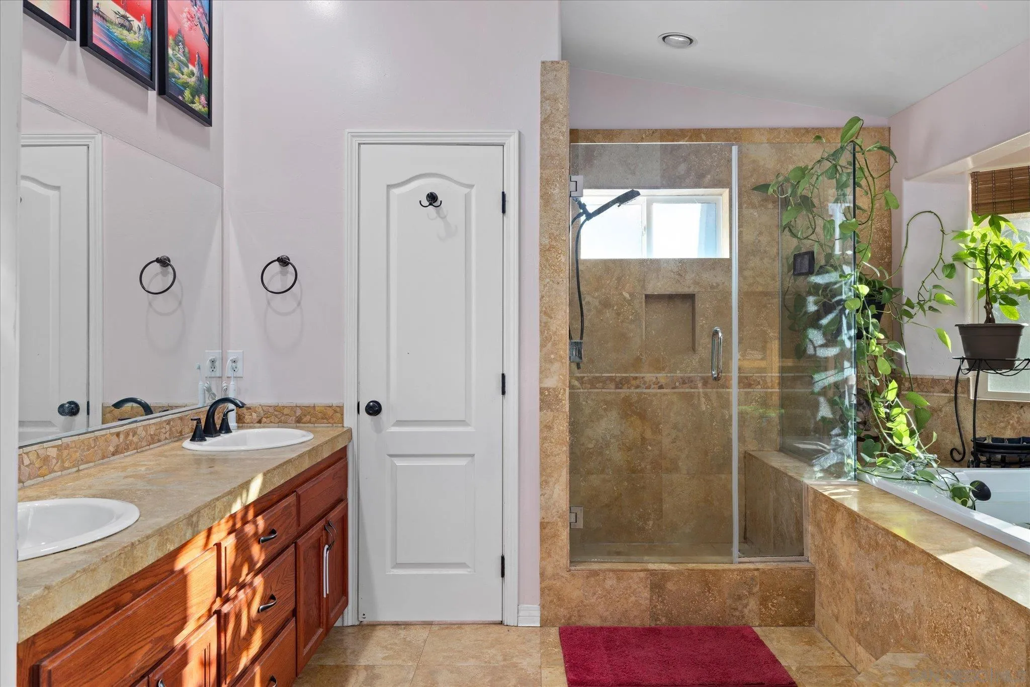 https://cdn.realtyfeed.com/cdn/127/260002320/7502b20a240aadeacaac8a1b62f952ac.webp