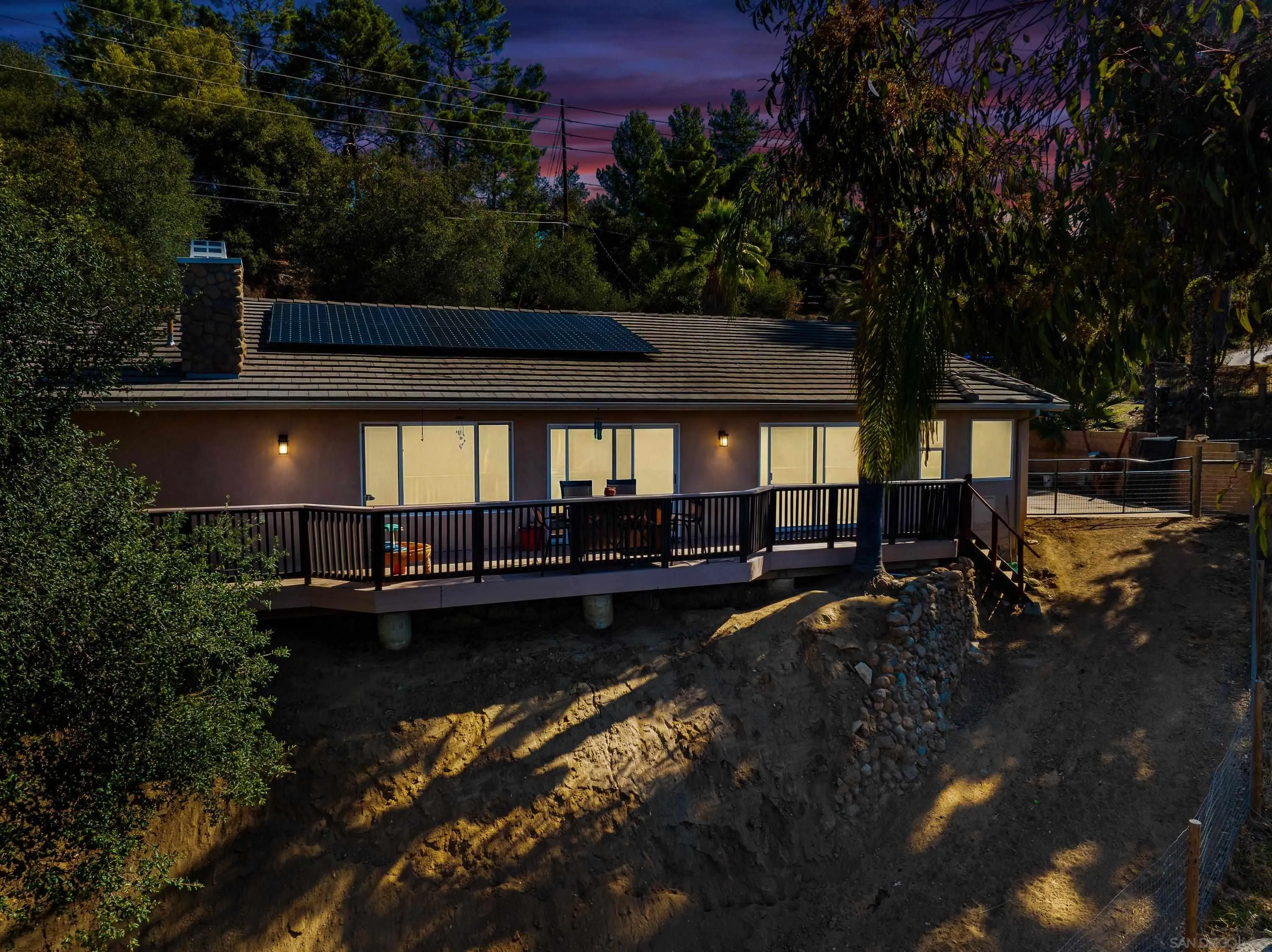 https://cdn.realtyfeed.com/cdn/127/260002320/ef29c5d6cdd09e17b0c3d1548db85827.webp