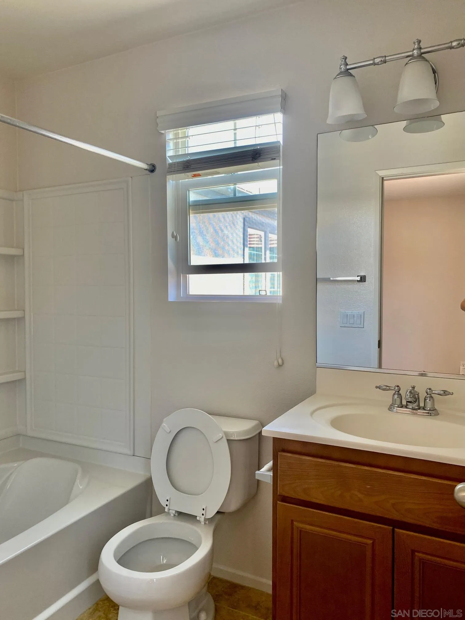 Photo #11: 260002325 Listing: Photo #11