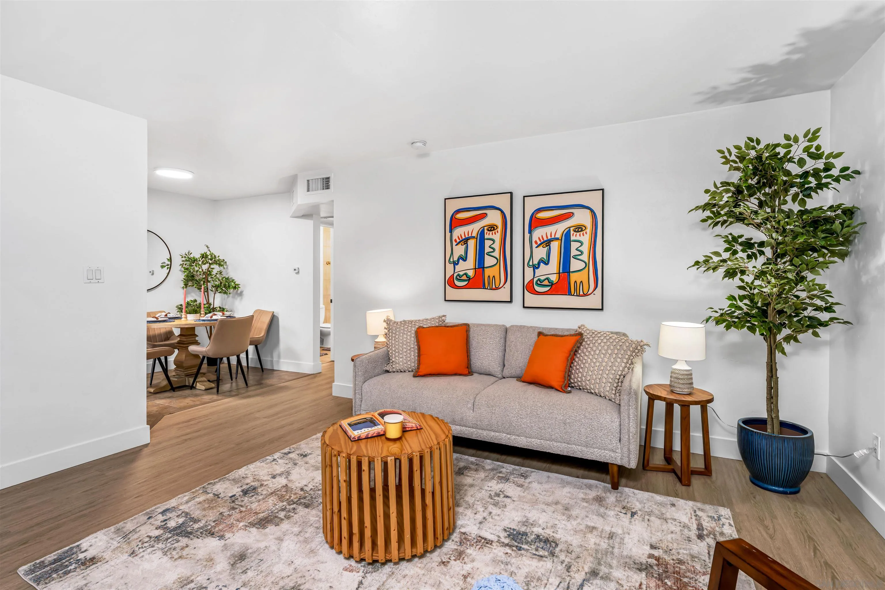 Photo #1: 260002327 Listing: Photo #1