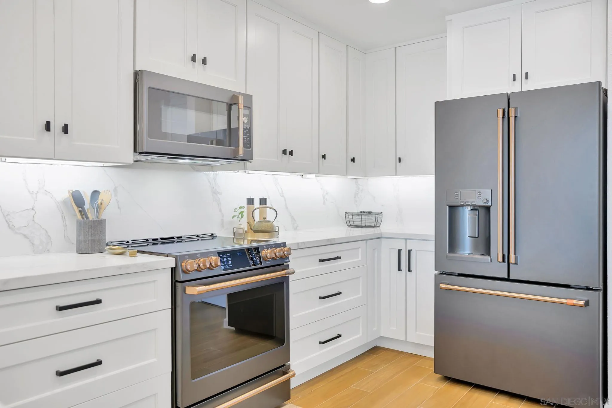 https://cdn.realtyfeed.com/cdn/127/260002329/8fcdad40a1238a86344d809a2d29da3b.webp