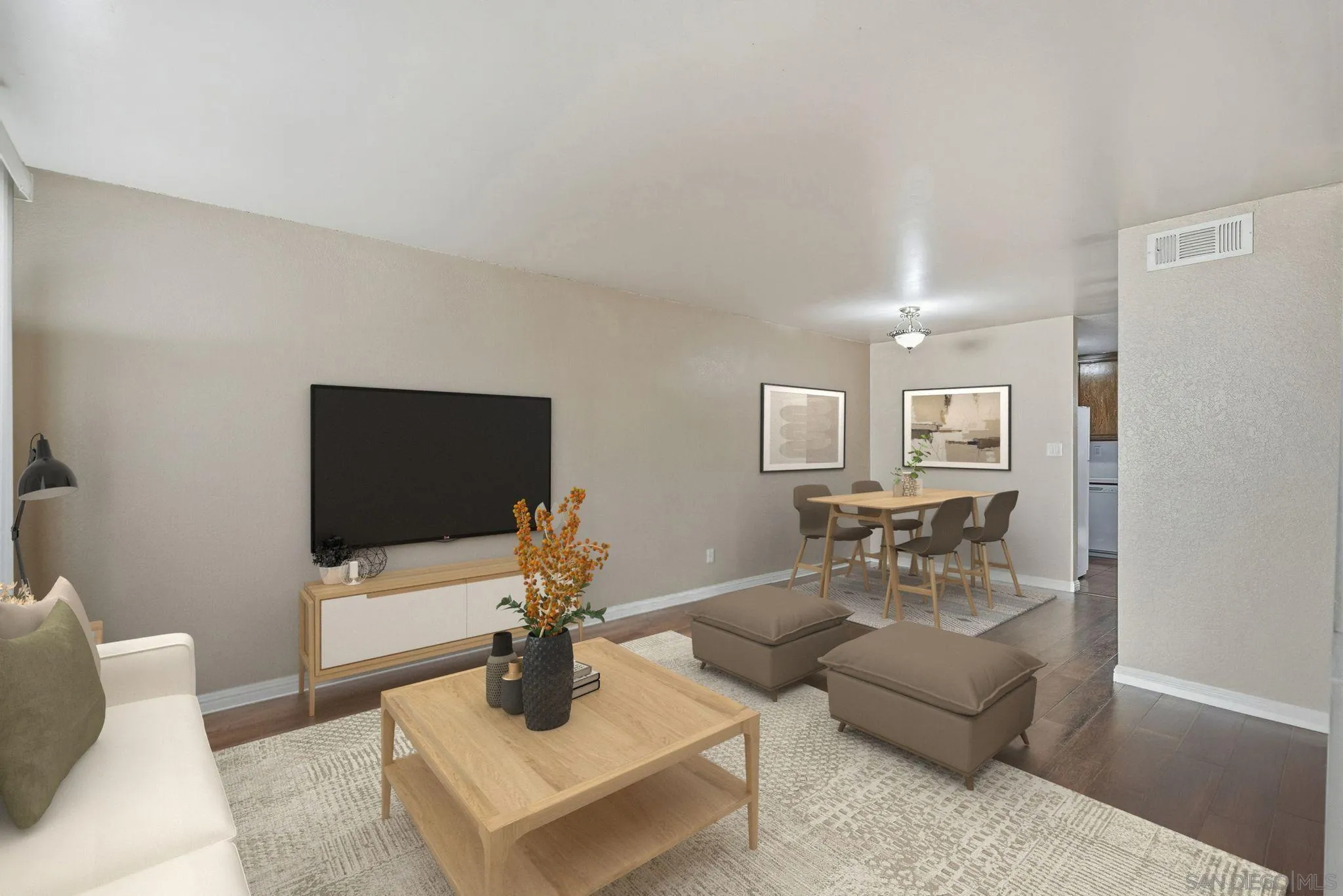 Photo #4: 260002331 Listing: Photo #4