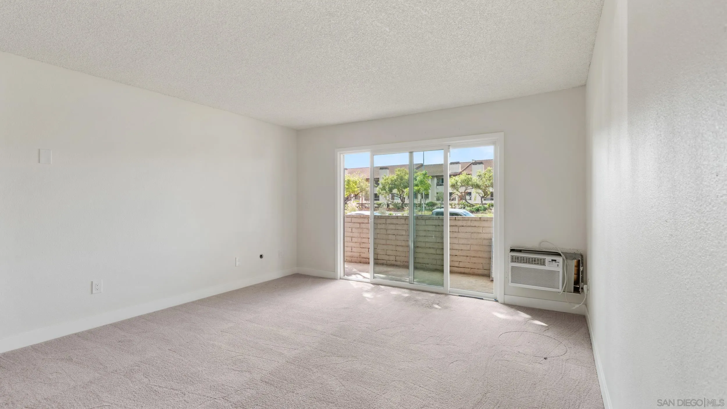 Photo #12: 260002334 Listing: Photo #12