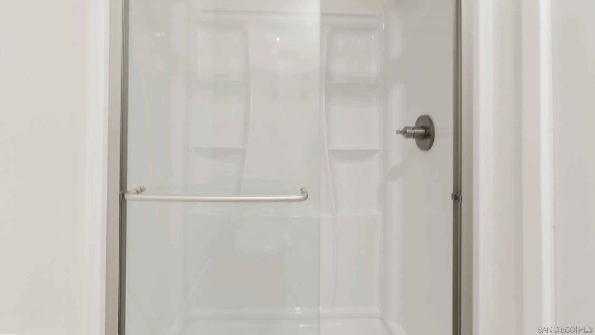 Photo #7: 260002334 Listing: Photo #7