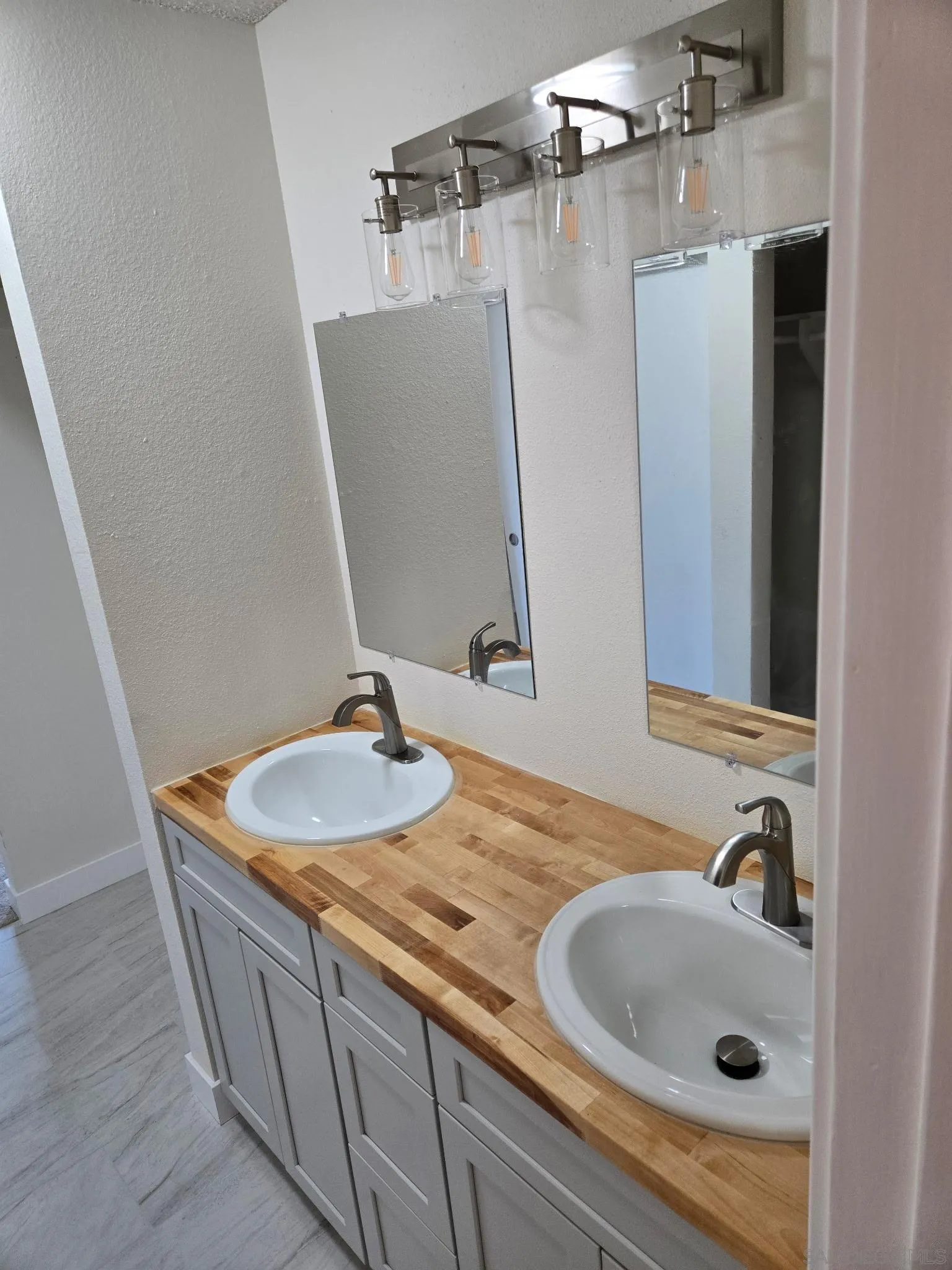 Photo #6: 260002334 Listing: Photo #6