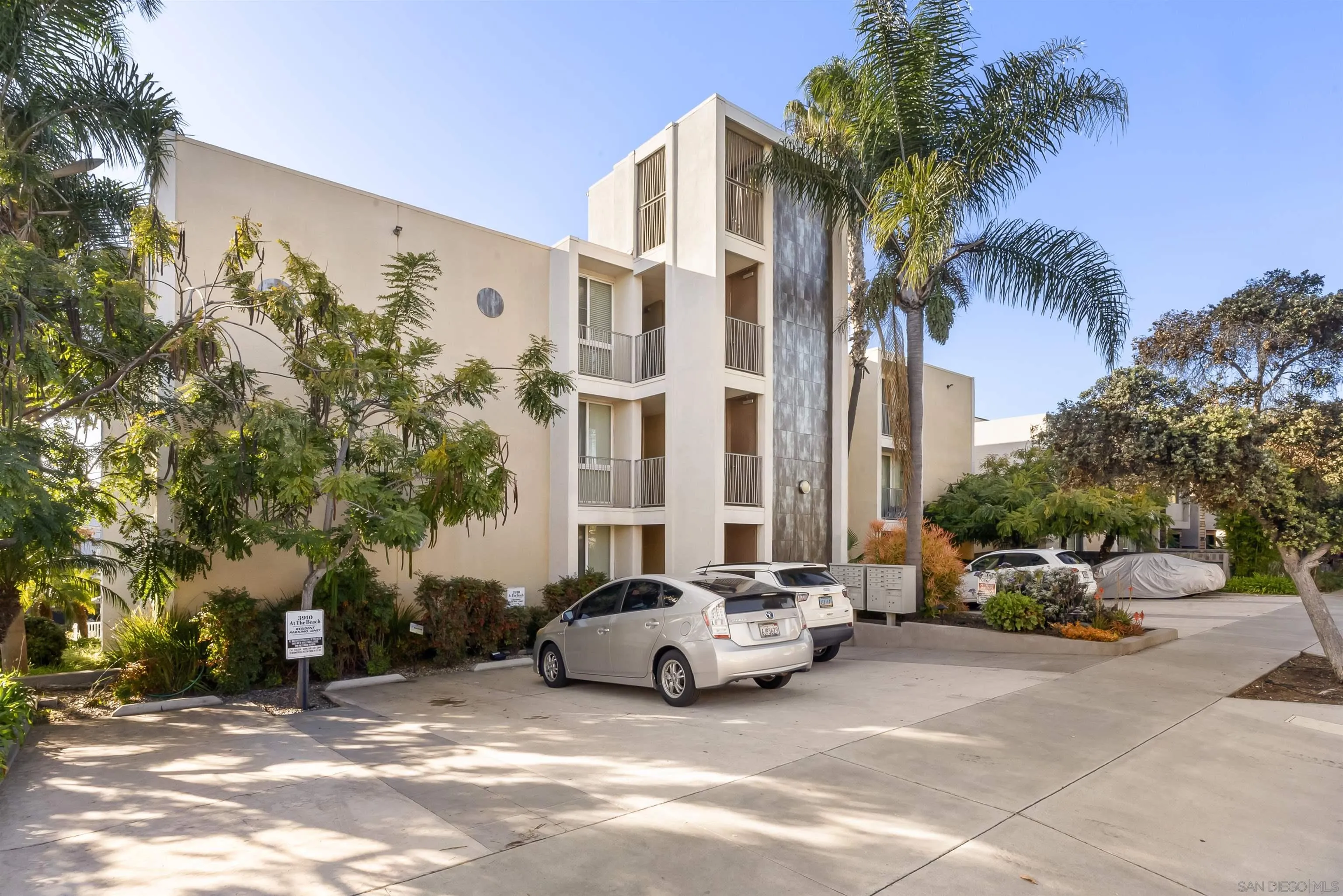 https://cdn.realtyfeed.com/cdn/127/260002336/3161c366d4221adb5aa796dfbcd8616b.webp