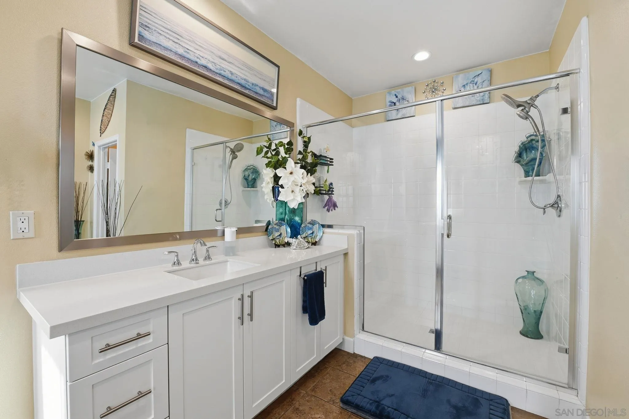 https://cdn.realtyfeed.com/cdn/127/260002338/63a9ee59a54162898849278079cd1323.webp