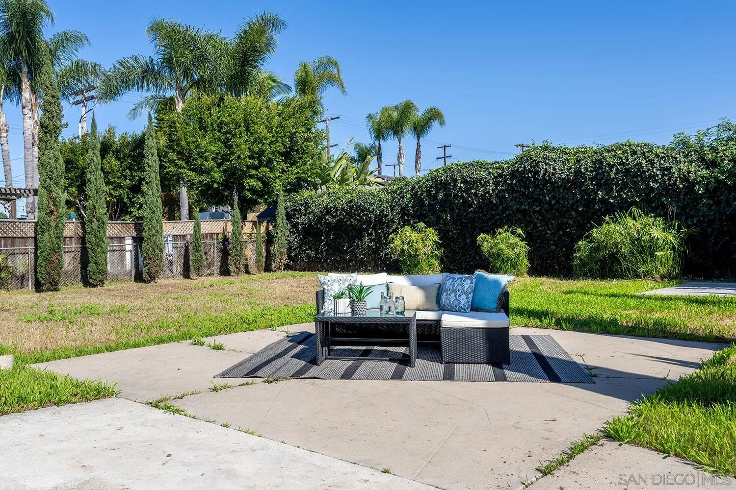 https://cdn.realtyfeed.com/cdn/127/260002340/196149a051ed03f4d546b8928f390047.webp