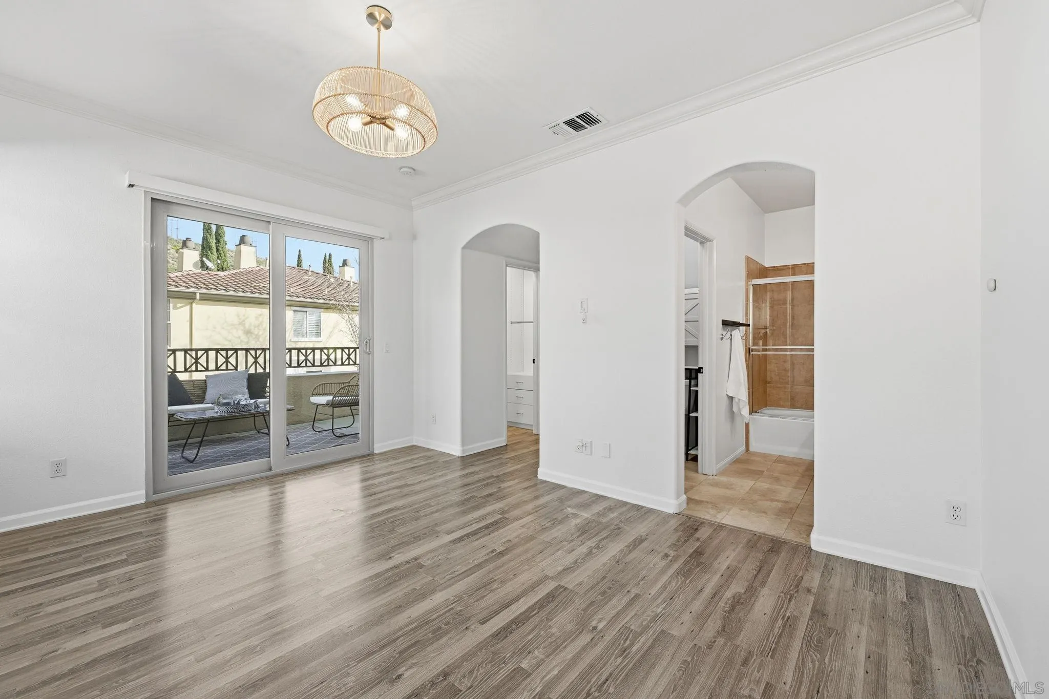 Photo #12: 260002341 Listing: Photo #12