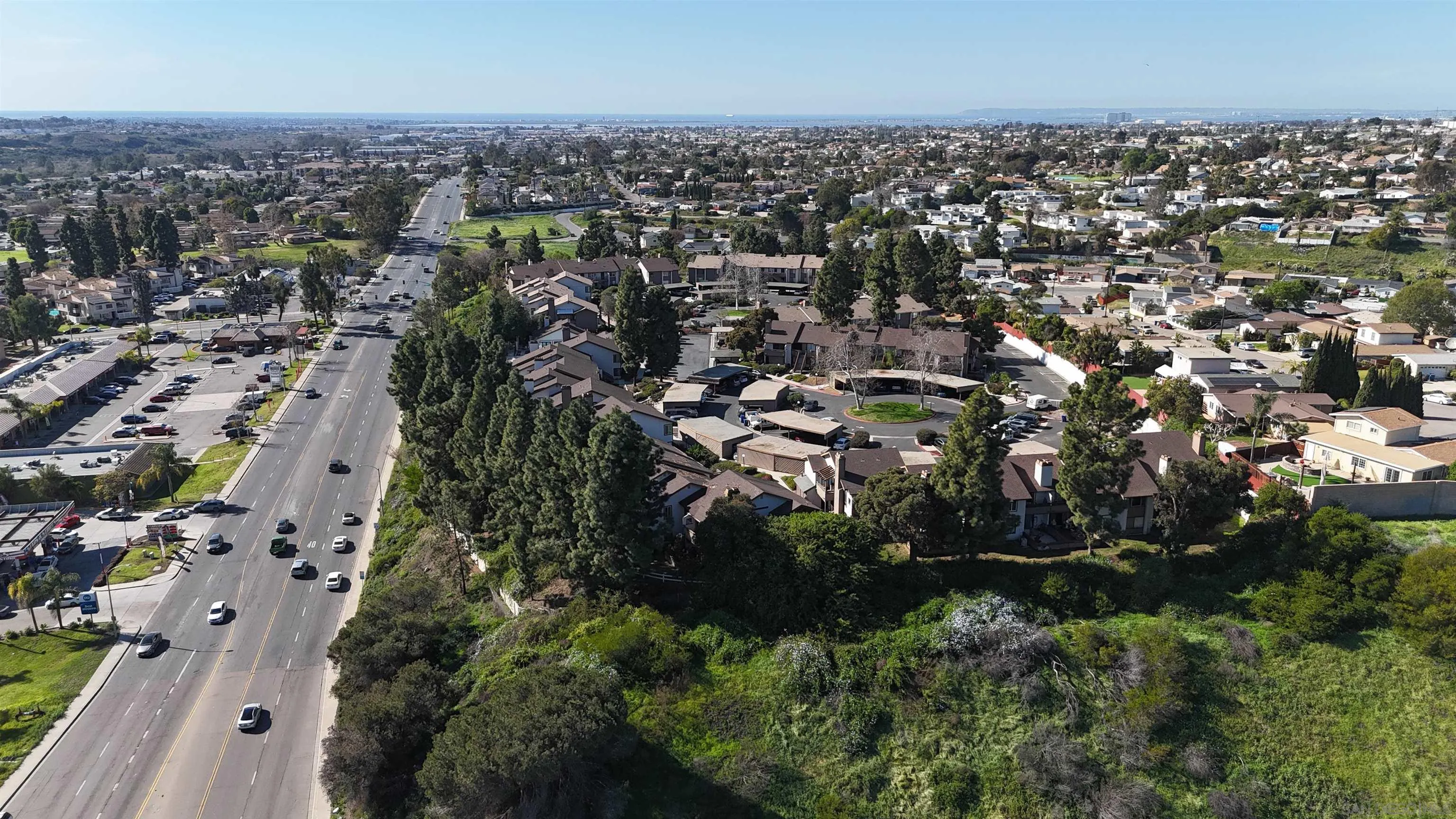 https://cdn.realtyfeed.com/cdn/127/260002343/24b601214749017203f926887f8e94ba.webp