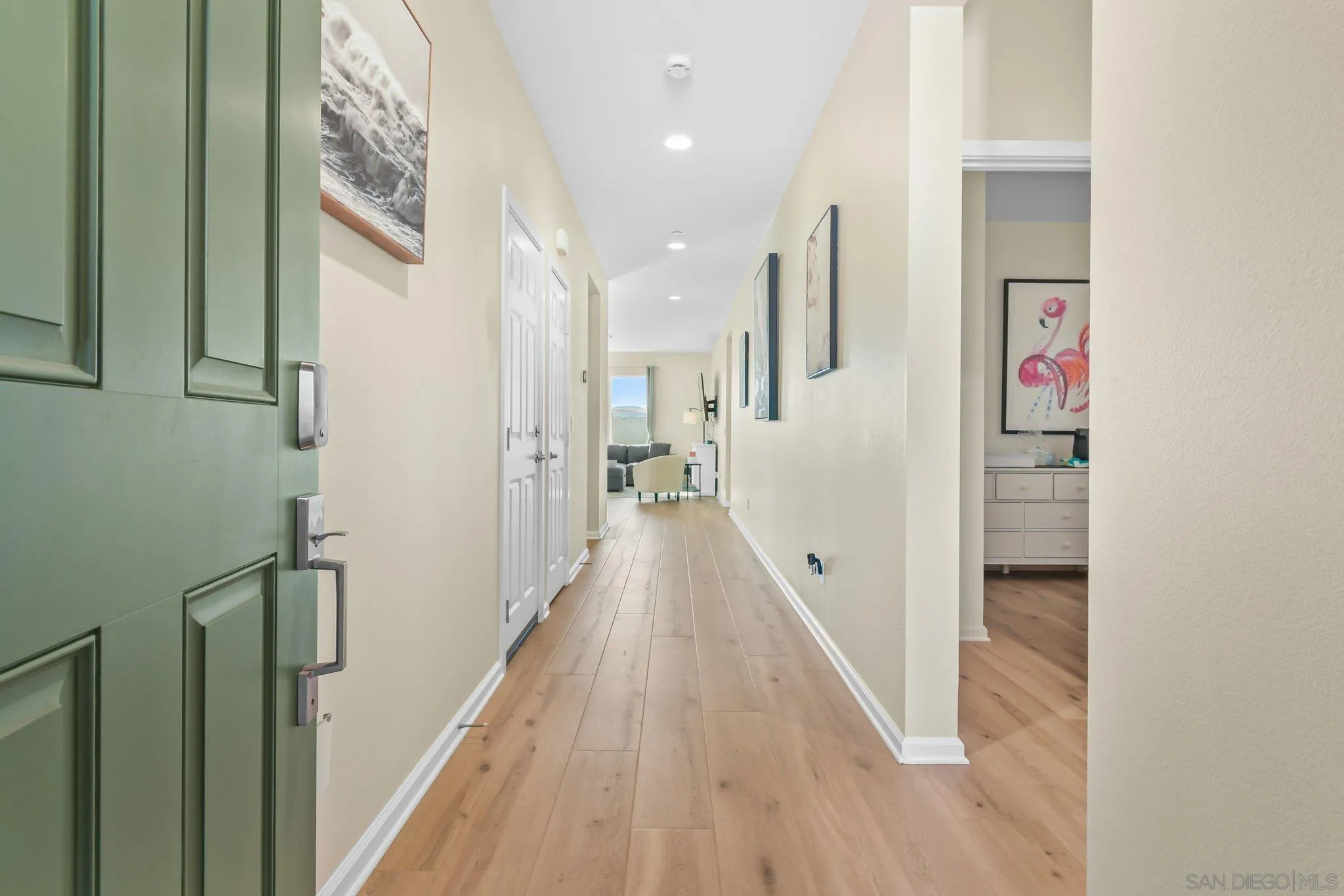 https://cdn.realtyfeed.com/cdn/127/260002347/29d292ea8b3ec54f0879a16d960d3509.webp
