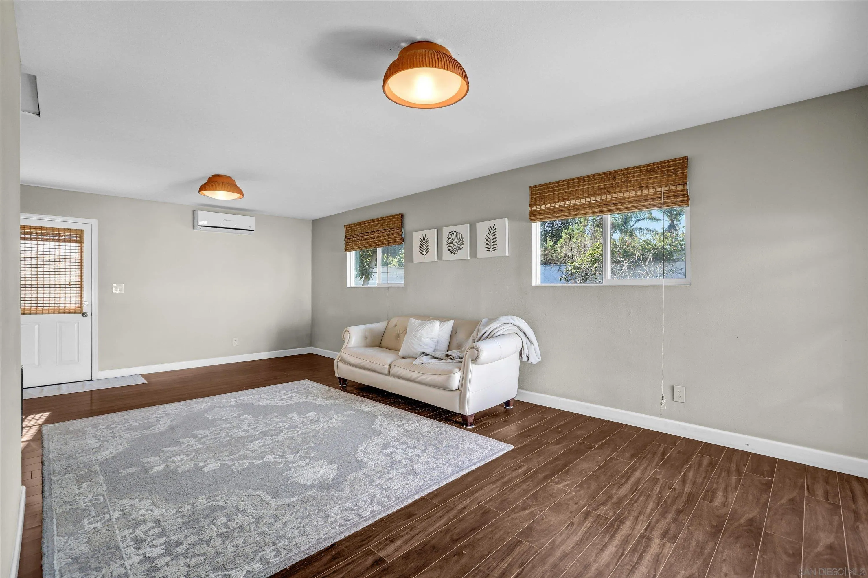 https://cdn.realtyfeed.com/cdn/127/260002351/653792c83742ca7204b635598debc77e.webp