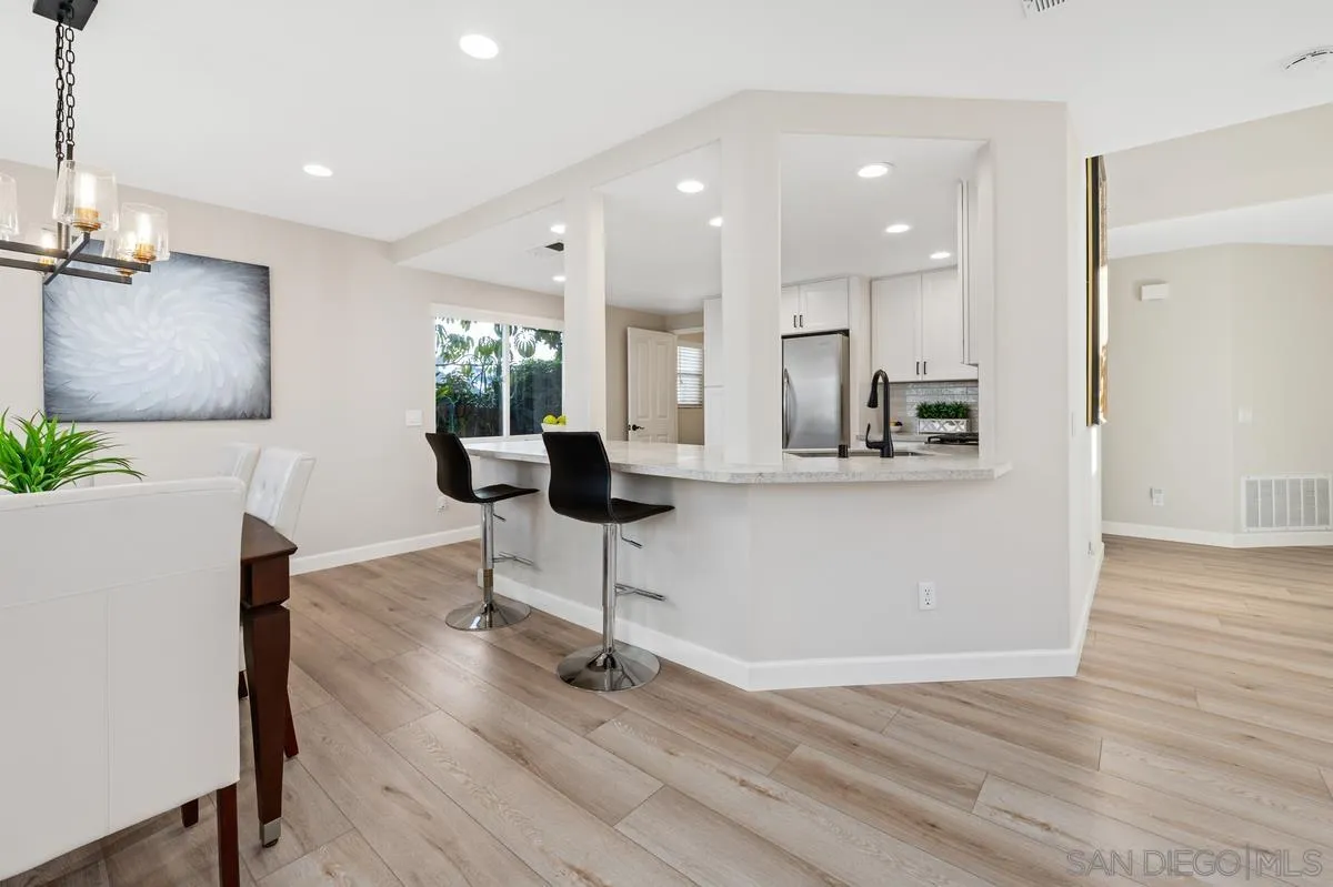 https://cdn.realtyfeed.com/cdn/127/260002352/a2d0884cc62577d6f80ad0bea5a86770.webp