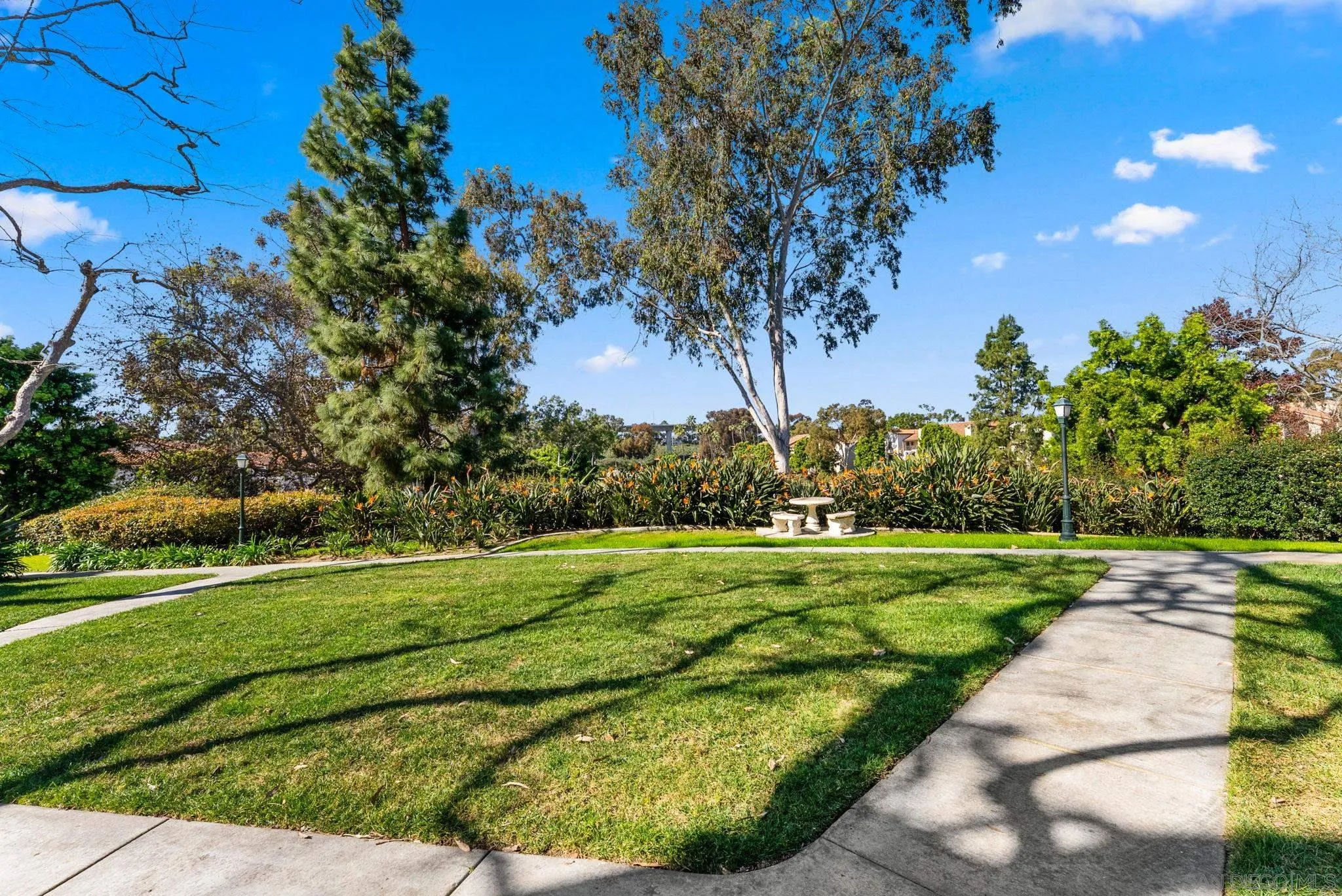 https://cdn.realtyfeed.com/cdn/127/260002355/65b00f3280af0427c1aa577b9e57c7ef.webp