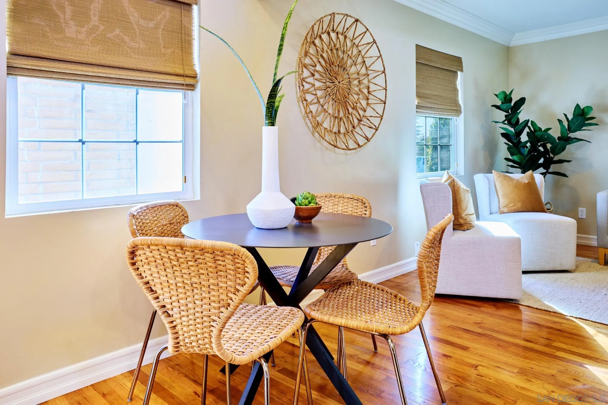 https://cdn.realtyfeed.com/cdn/127/260002356/55cfbfb8caf11e4c713f2ab0657a5a7a.webp