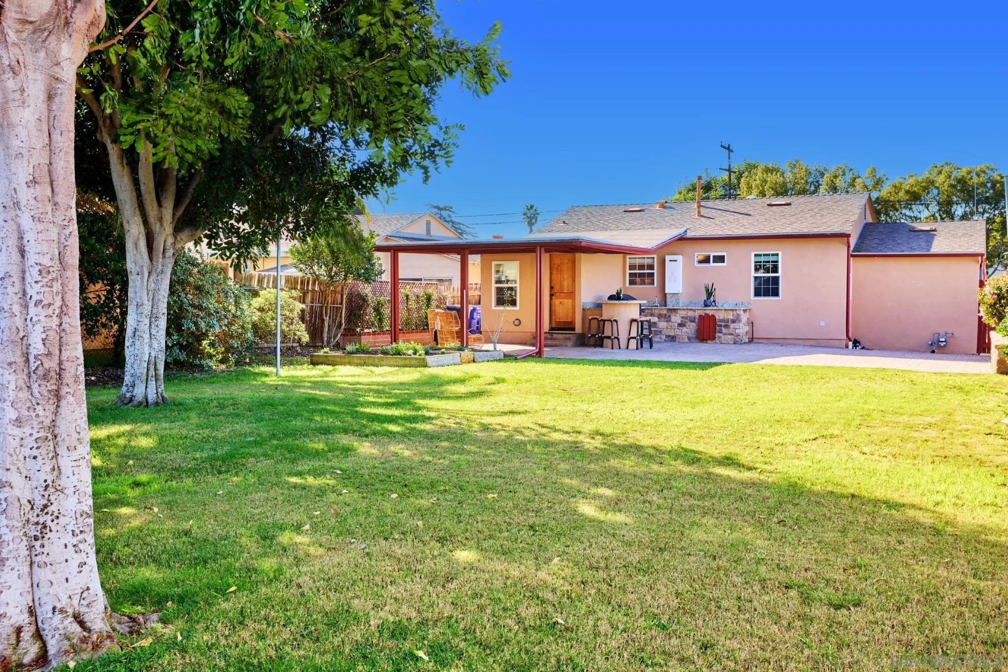 https://cdn.realtyfeed.com/cdn/127/260002356/a6cfad4698ae6b85d06031a24ced1164.webp