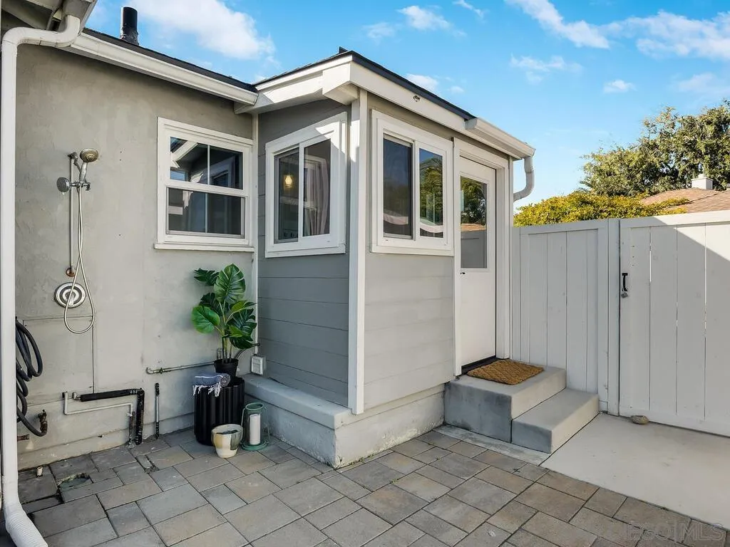 https://cdn.realtyfeed.com/cdn/127/260002357/0adb36fc6a73b594788e6556ed7c5be5.webp