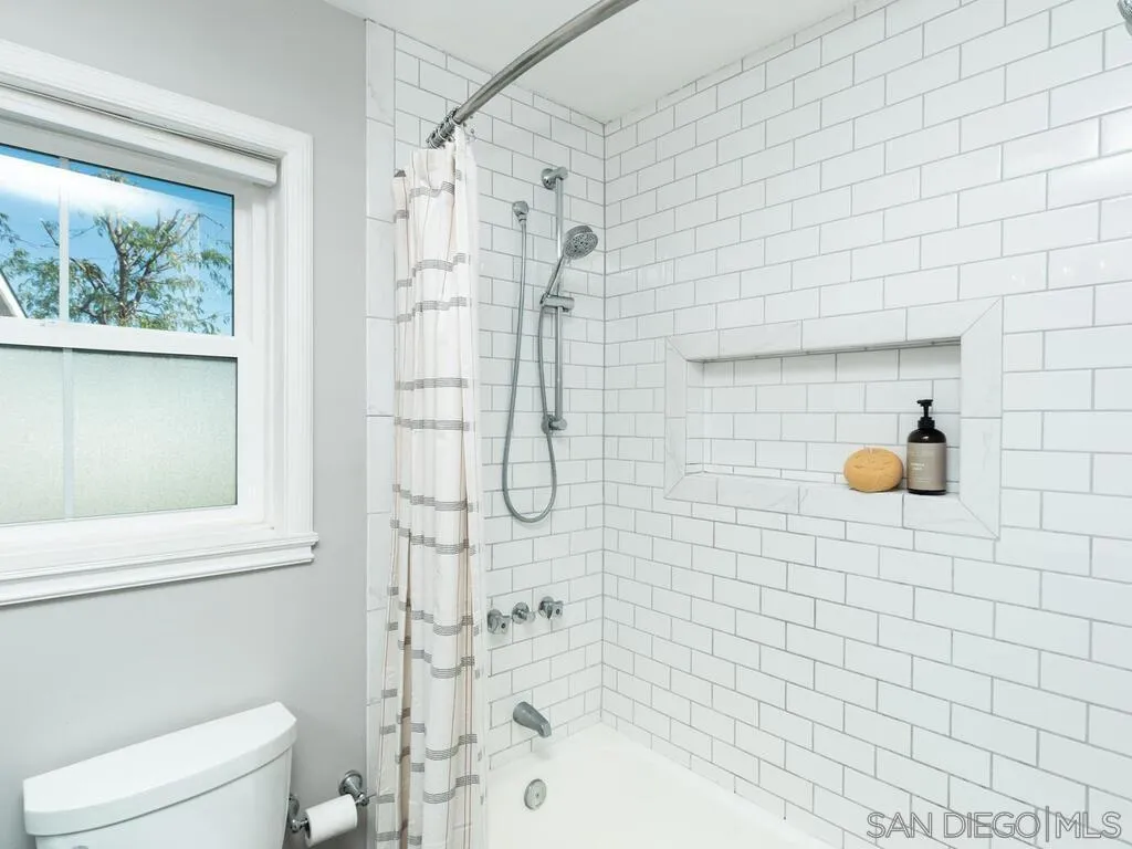 https://cdn.realtyfeed.com/cdn/127/260002357/64ac6216bde682426dca23d122b44b34.webp