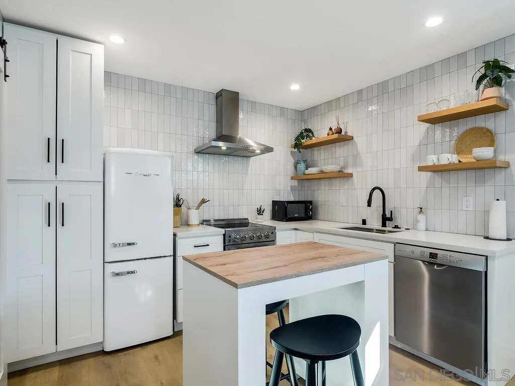 https://cdn.realtyfeed.com/cdn/127/260002357/93b6220b54b7d3569b23e82f8eecb398.webp