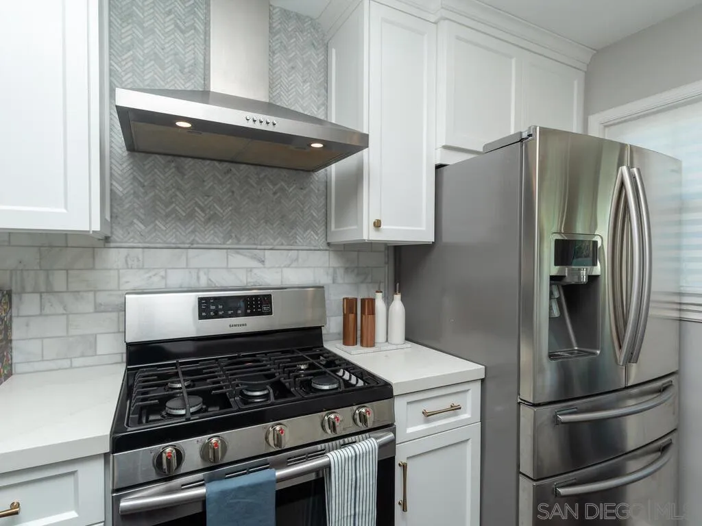 https://cdn.realtyfeed.com/cdn/127/260002357/ee17ae8b19a5e96068e0893e572bf630.webp