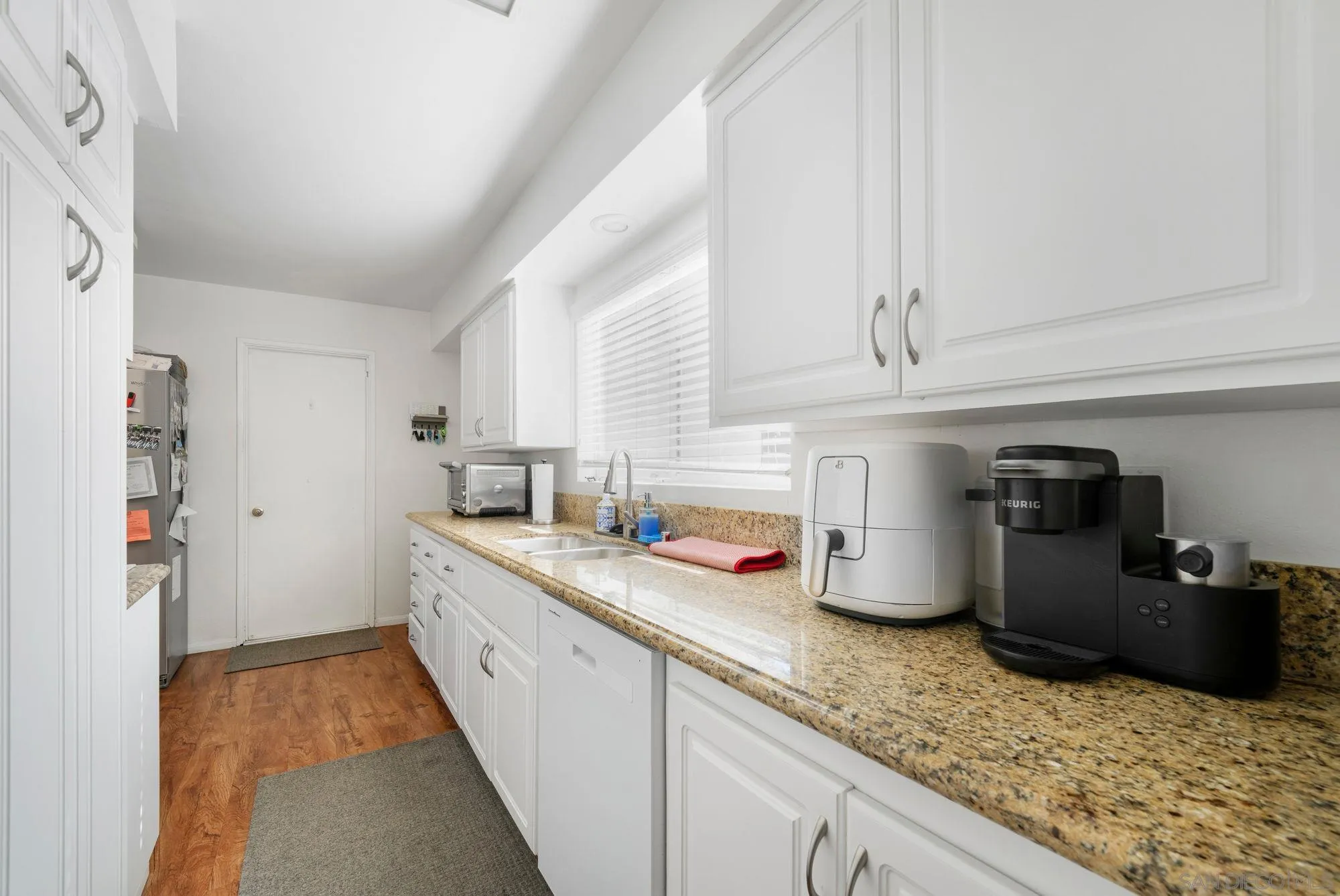 https://cdn.realtyfeed.com/cdn/127/260002358/78ddc95f40f9530446690834d38c2c24.webp