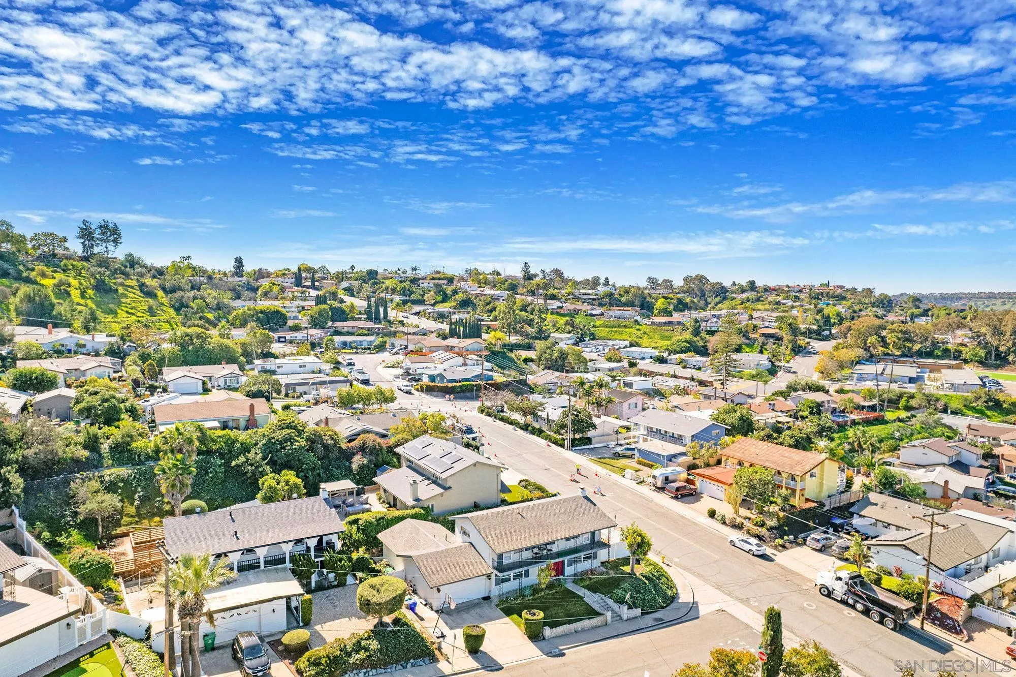 https://cdn.realtyfeed.com/cdn/127/260002358/f88603068092fd4427a911083699dad8.webp
