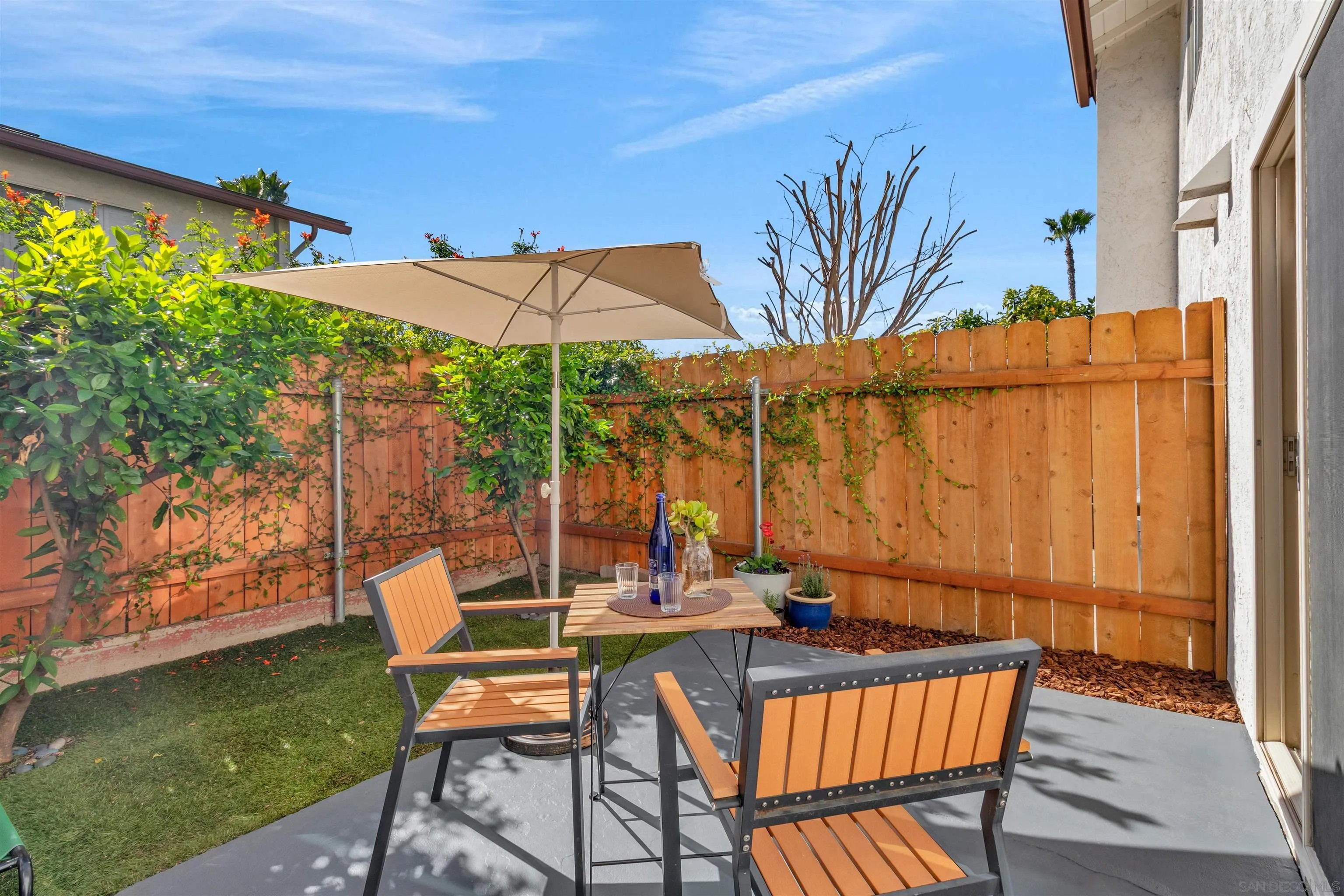 Photo #1: 260002360 Listing: Photo #1