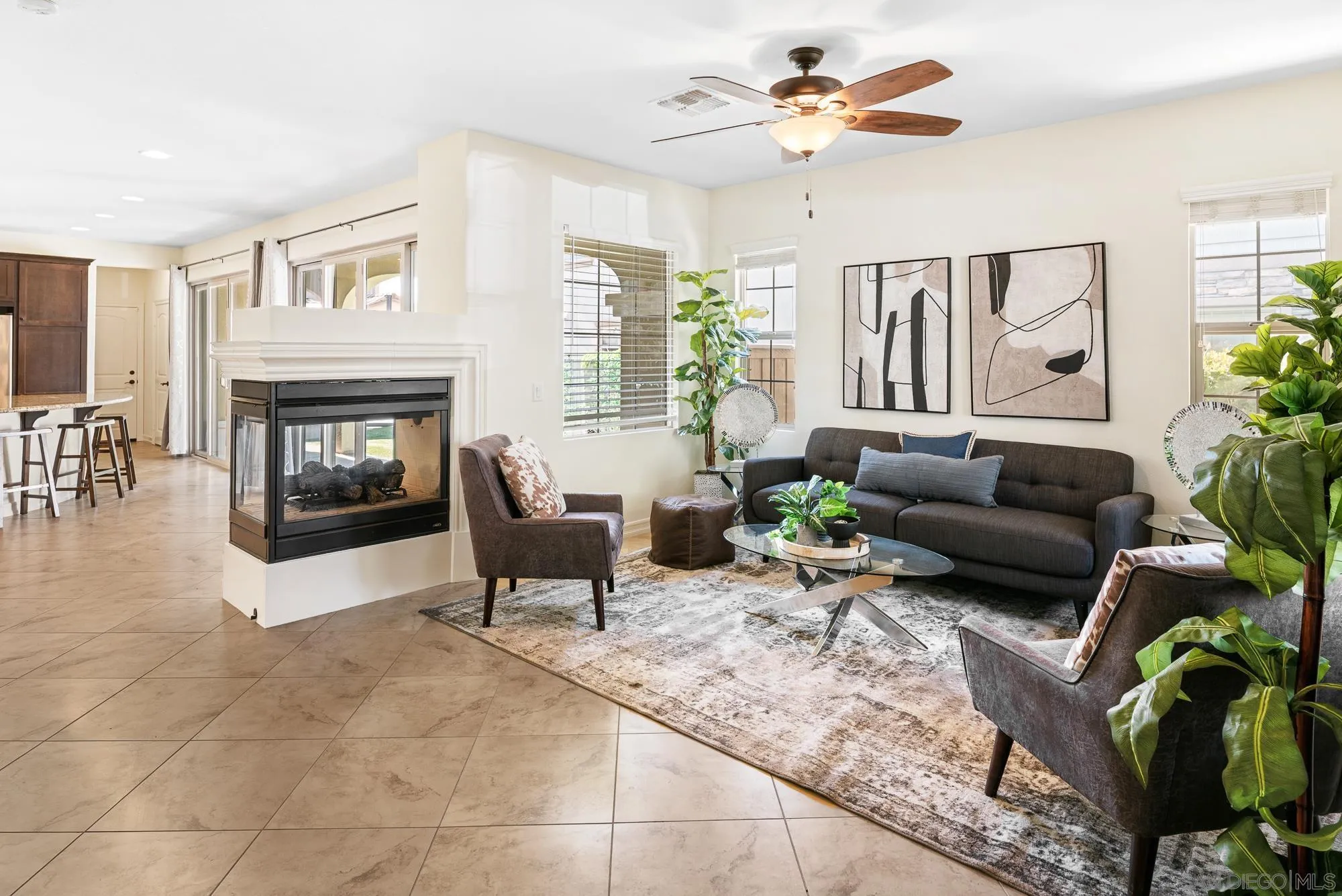 https://cdn.realtyfeed.com/cdn/127/260002367/04fa78fe07365887ab82b80389f3ca53.webp