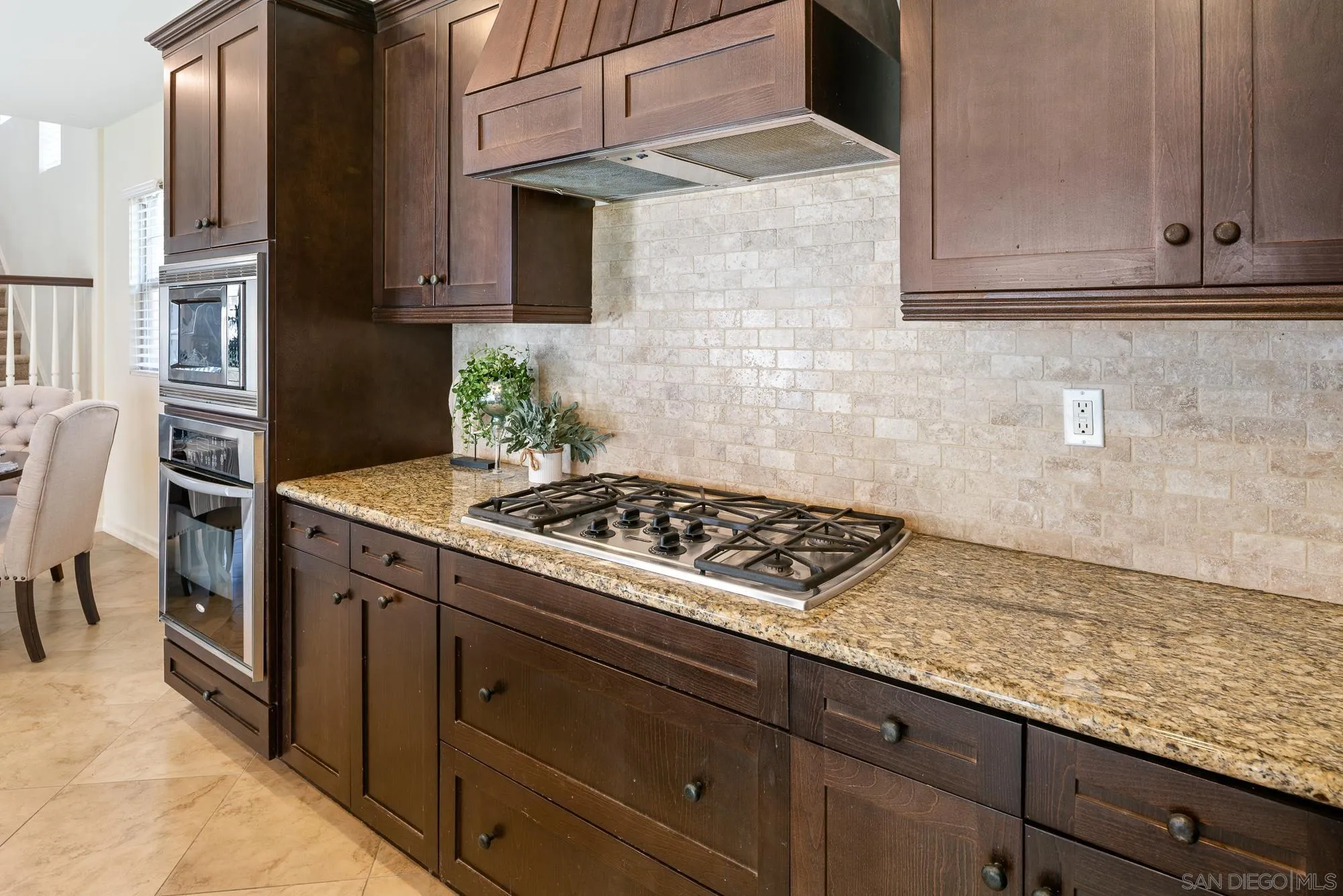 https://cdn.realtyfeed.com/cdn/127/260002367/0ab6b096272c1cc5a514f92226f1b9fe.webp