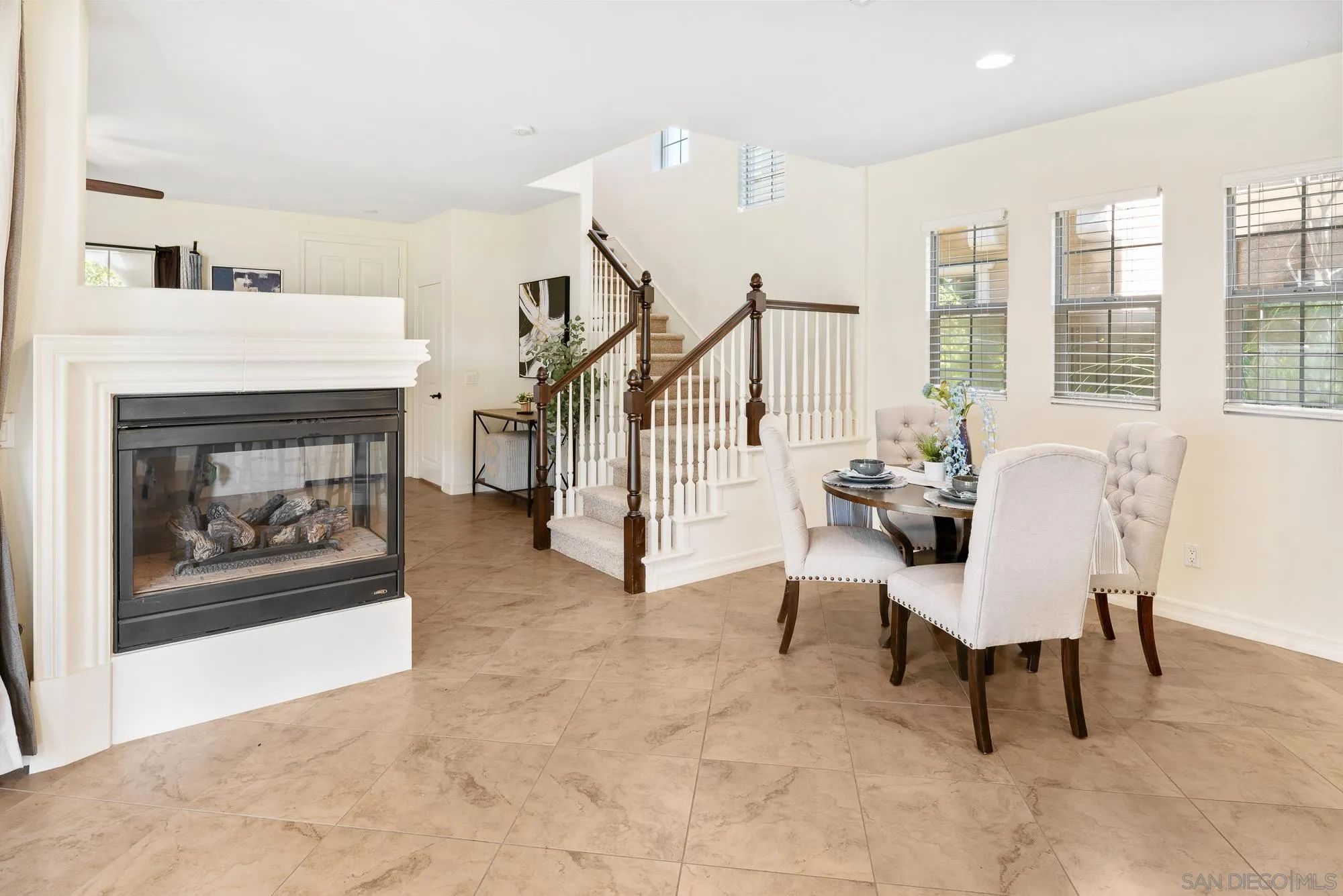 https://cdn.realtyfeed.com/cdn/127/260002367/c9e639e885d3b2561b425fa60ac821f4.webp