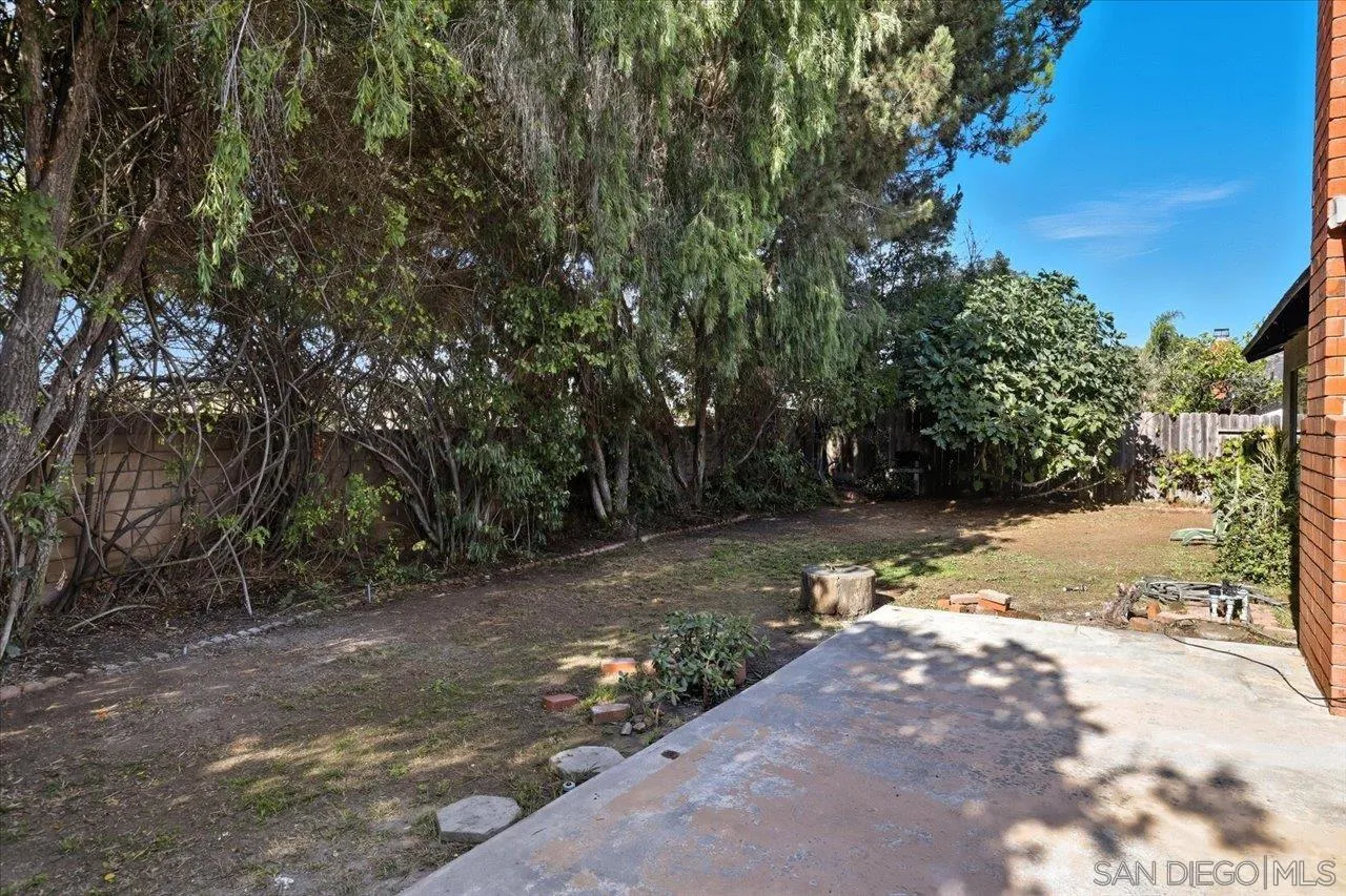 https://cdn.realtyfeed.com/cdn/127/260002370/a9466054ff5bb7e14e316eb8eb769feb.webp