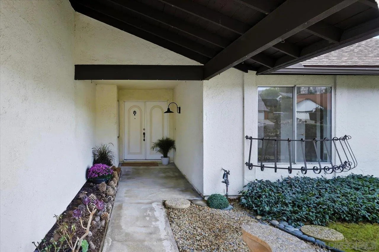 https://cdn.realtyfeed.com/cdn/127/260002370/dee2cb6fff50b2376cb94982081be94a.webp
