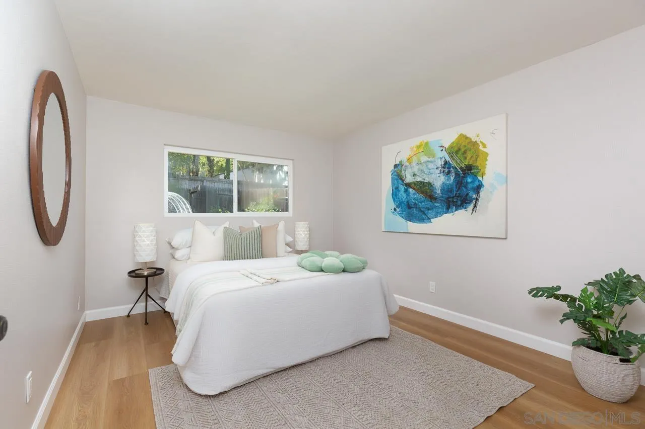 https://cdn.realtyfeed.com/cdn/127/260002371/932b02e4074a4186eb1fda9db48b0d32.webp