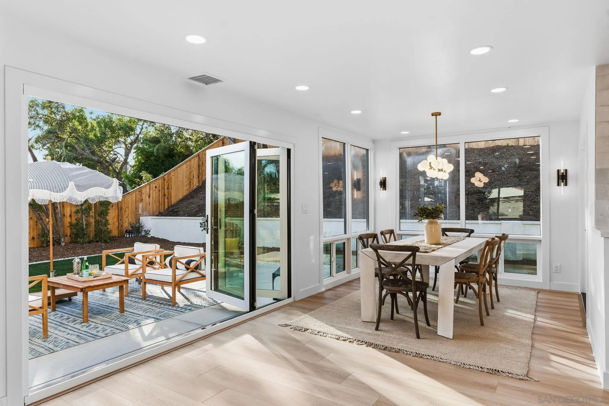 https://cdn.realtyfeed.com/cdn/127/260002376/3f52462e4df009115e13e05593f5748c.webp
