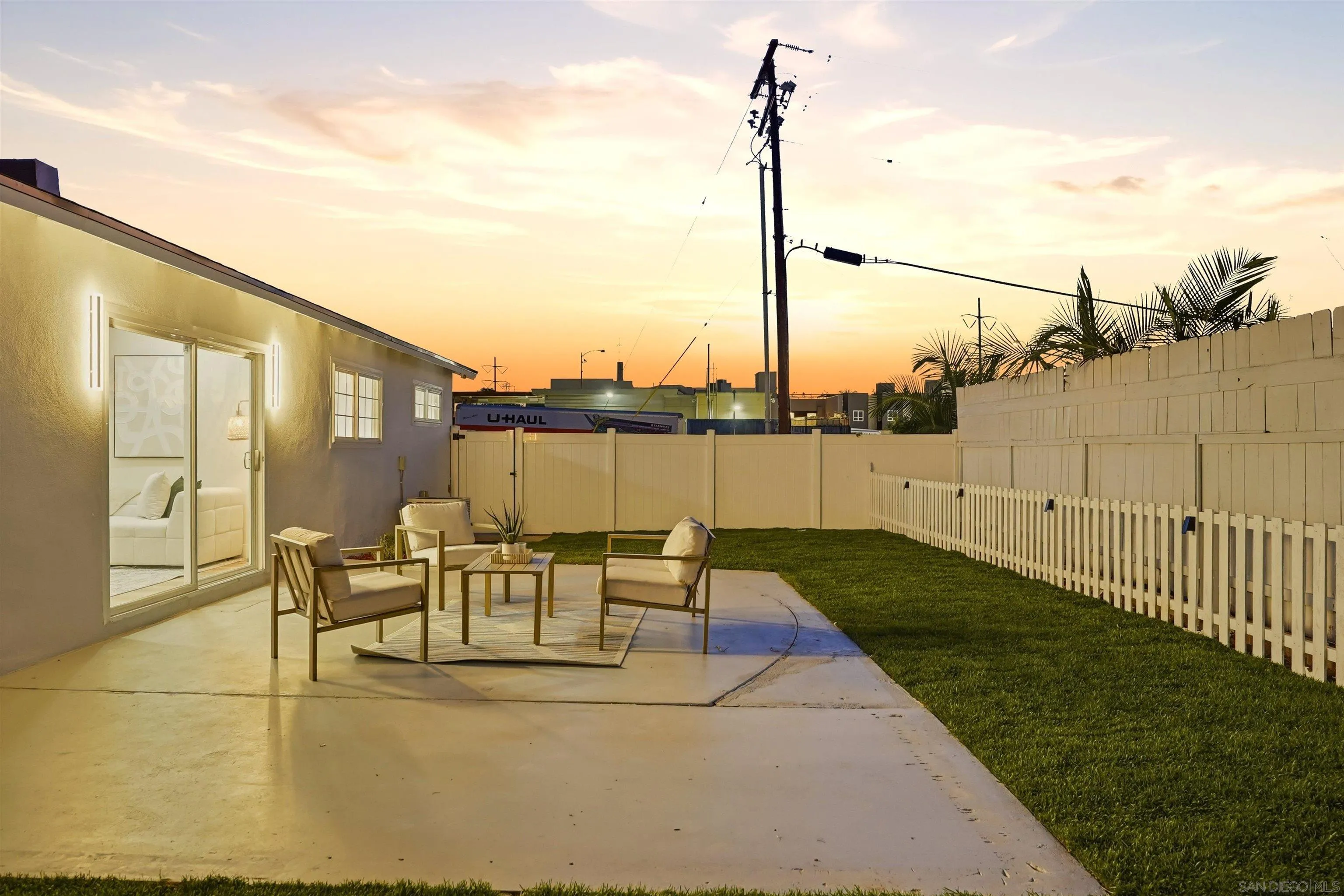 https://cdn.realtyfeed.com/cdn/127/260002381/a6b3c40fb7682c2d967ff2e0b9302c34.webp