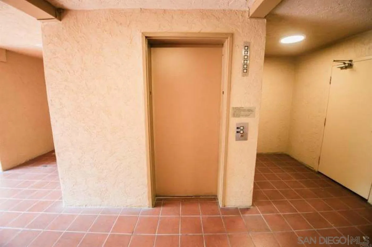 Photo #4: 260002384 Listing: Photo #4