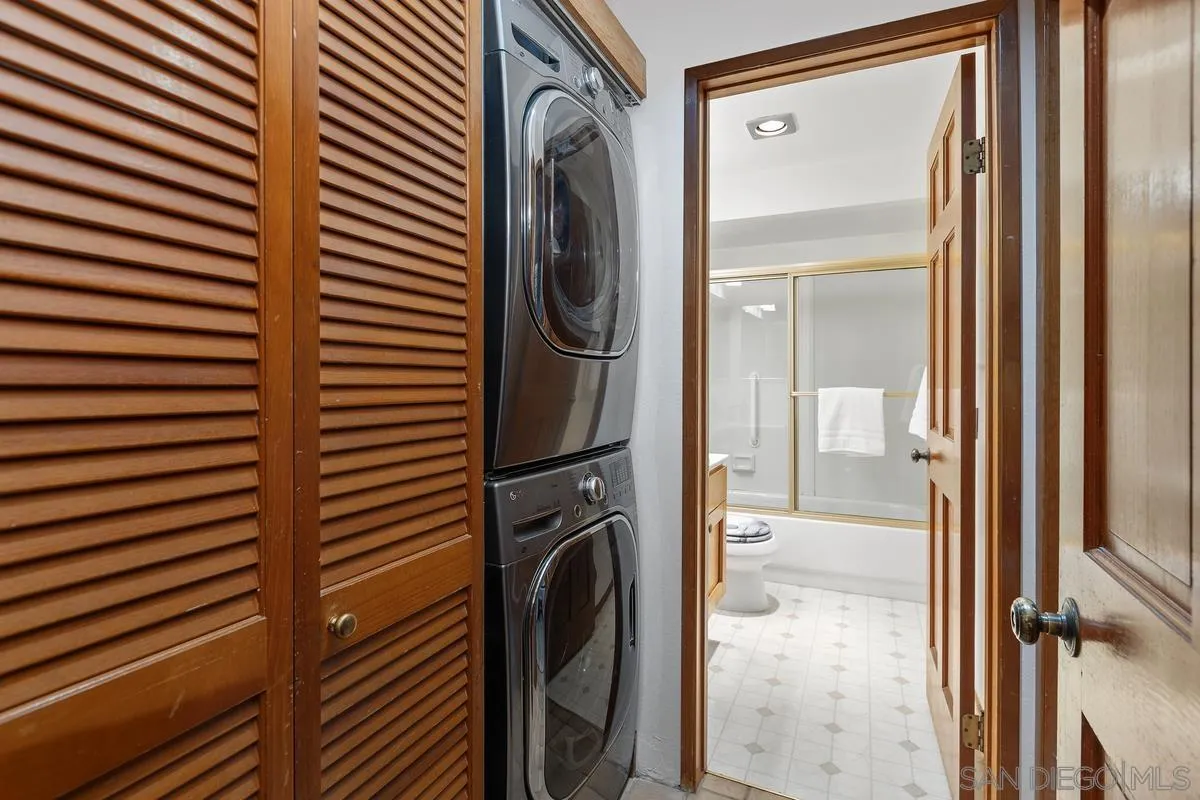 https://cdn.realtyfeed.com/cdn/127/260002385/3802c31049becea8feb350a59d74d46c.webp