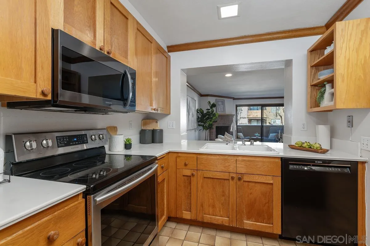 https://cdn.realtyfeed.com/cdn/127/260002385/78b3735932b41e64dc87ca23b4084983.webp